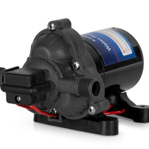 Zelfaanzuigende 12V waterpomp (8 liter/min) voor caravan en camper, inclusief filter.